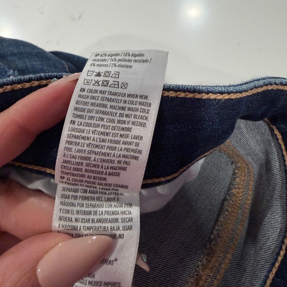 AE Jeans! - Picture 9 of 16